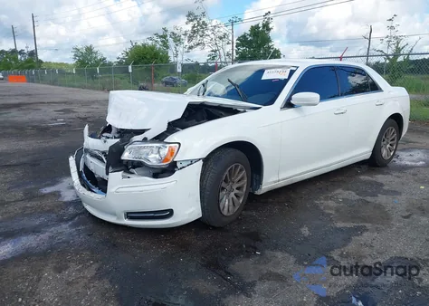 2013 Chrysler 300 Motown from USA, damaged, VIN 2C3CCAAG3DH528949